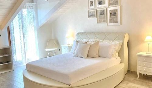 Deluxe Double Room with Balcony and Sea View