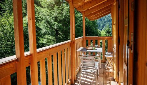 One-Bedroom Apartment with Balcony