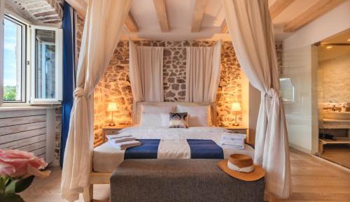 Deluxe Double Room with Sea View