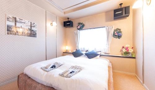 Double Room - Non-Smoking 