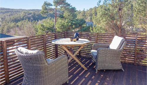 Three-Bedroom Holiday Home 