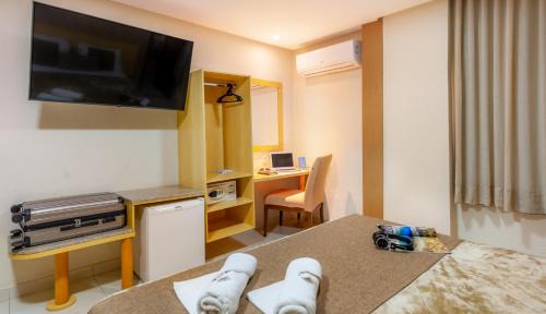 Master Triple Room (1 Double + 1 Single Bed)