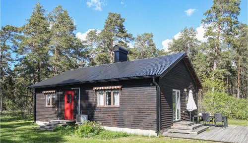 Three-Bedroom Holiday Home 