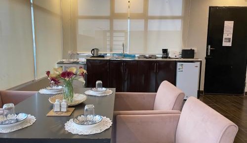 Studio with Mountain View