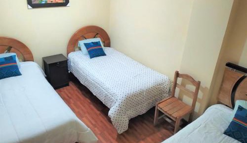 Basic Triple Room with Shared Bathroom