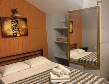 Two-Bedroom Apartment (5 Adults)