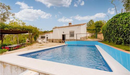 Three-Bedroom Vacation Home 