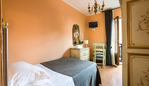 Single Room with Valley View