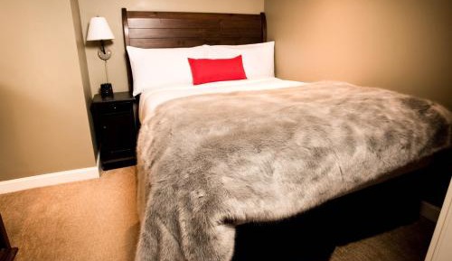 Two-Bedroom Suite with Valley View