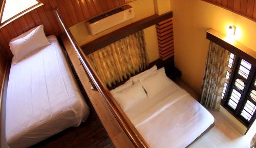 Triple Room with Balcony