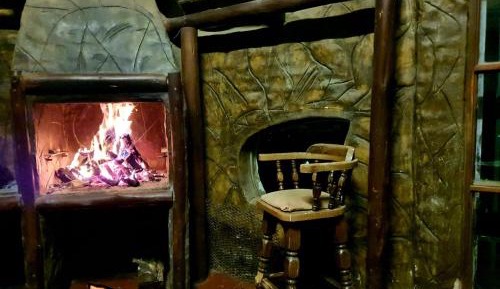 Queen Room with Pool View