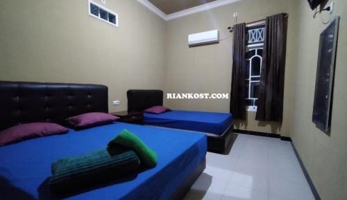 Family Room with Private Bathroom