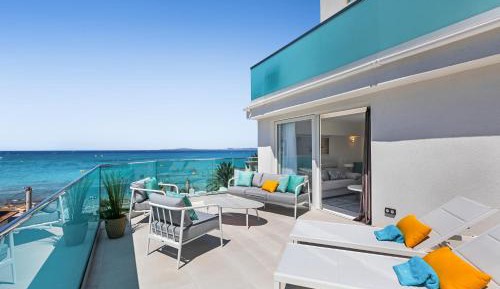 Deluxe Suite with Sea View