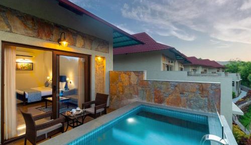 Suite with Private Pool