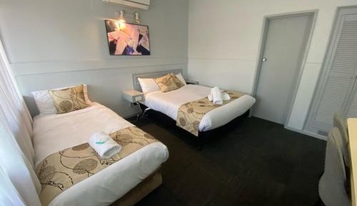 Deluxe Double or Twin Room