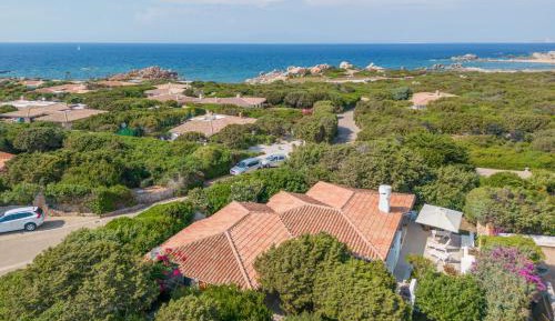 Villa with Garden View