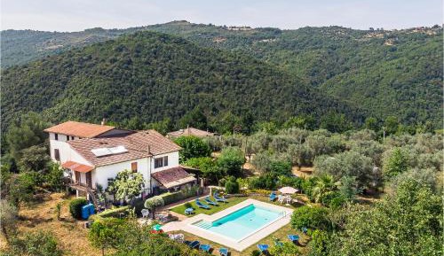 Five-Bedroom Holiday Home