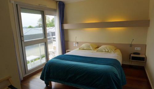 Double or Twin Room with Odet Gardens View and balcony