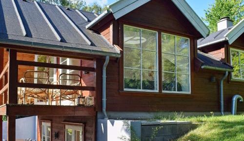 Three-Bedroom Holiday Home 