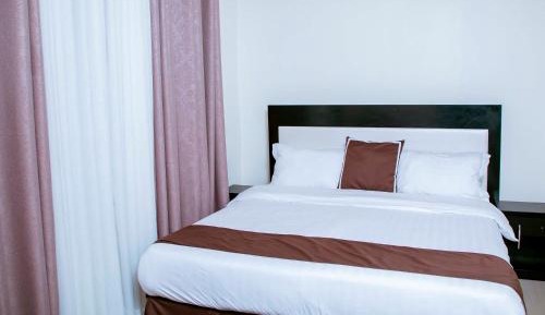 Deluxe Double Room with Extra Bed