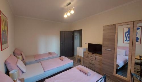 Triple Room with Bath