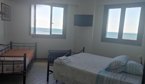 Standard Triple Room with Sea View