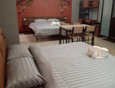 Deluxe Queen Room with Two Queen Beds