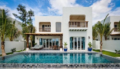 Stelia Two-Bedroom Residence with Pool & Ocean View