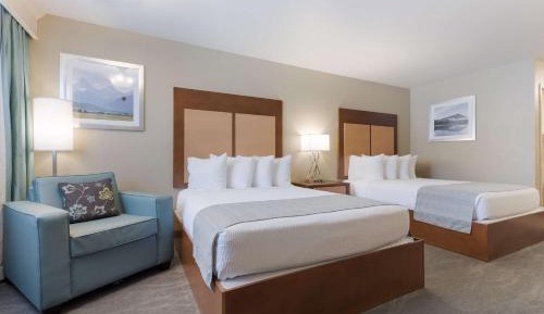 Poolside Queen Room with Two Queen Beds - Non-Smoking
