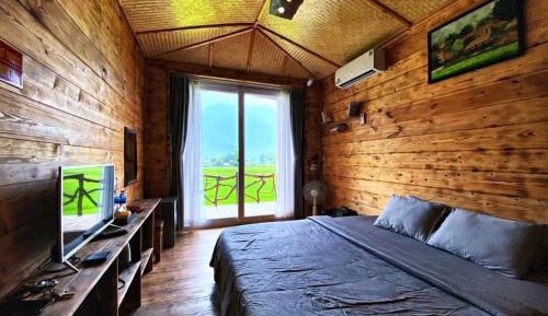 King Room with Mountain View