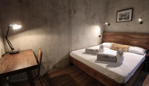 Standard Queen Room