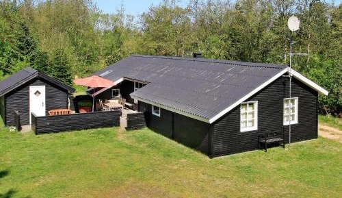Four-Bedroom Holiday Home