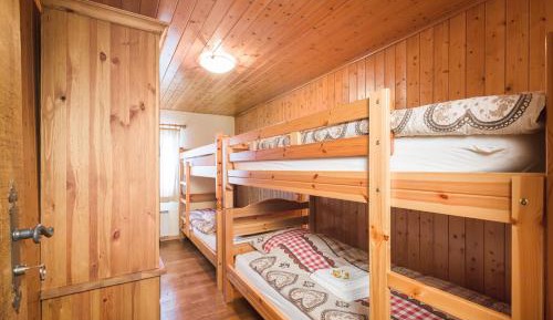 4-Bed Mixed Dormitory Room