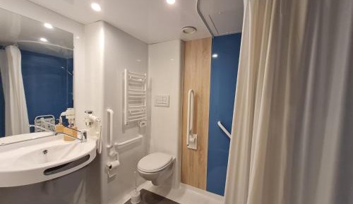 Double or Twin Room - Disability Access