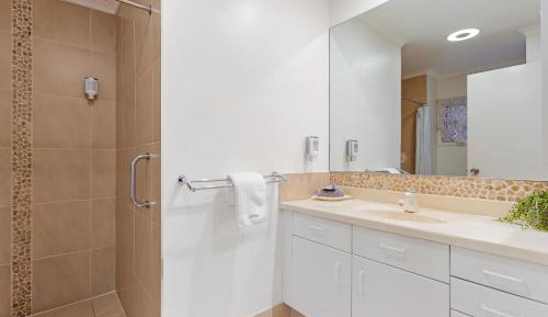 Deluxe Apartment (2 Adults)