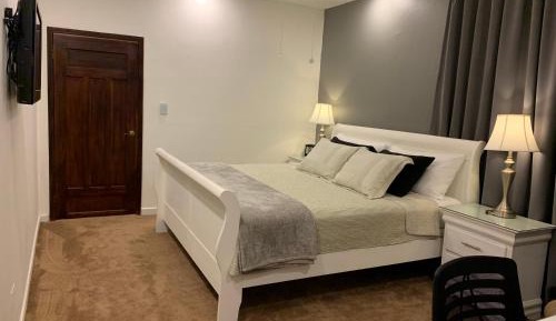 Queen Suite