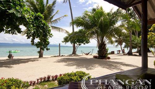 Wooden Bungalow with Beach Access 