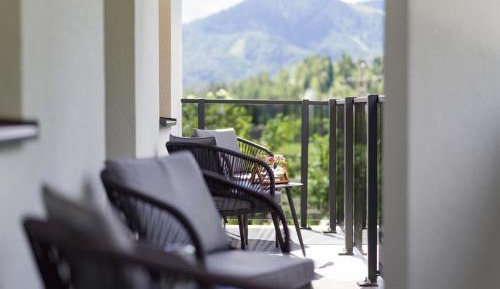 Apartment with Shower