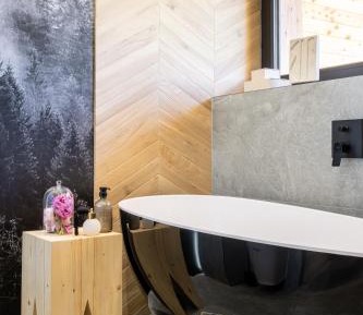 Deluxe Double Room with Bath