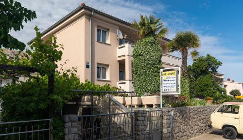 Three-Bedroom Premium Apartment with Balcony