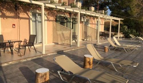 Studio with Side Sea View (2 Adults)