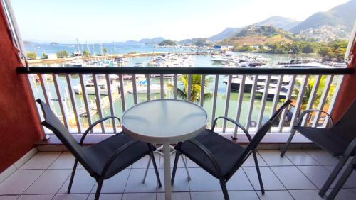 Studio Apartment with Sea View