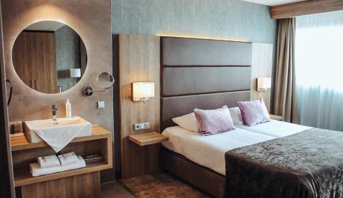 Comfort Double Room with Shower