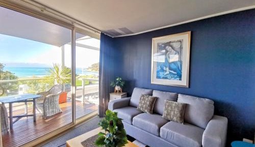 Deluxe King Room with Ocean View