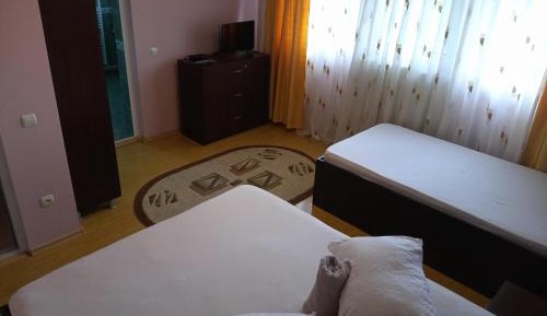 Triple Room with Private Bathroom