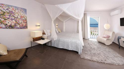 Superior Double or Twin Room with Sea View