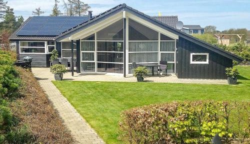 Four-Bedroom Holiday Home