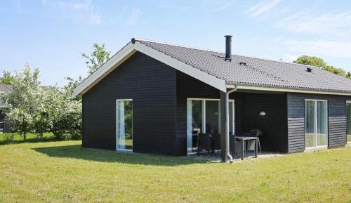 Three-Bedroom Holiday Home 