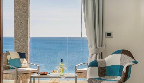 Deluxe Double or Twin Room with Sea View