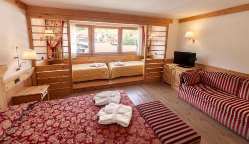 Superior Quadruple Room